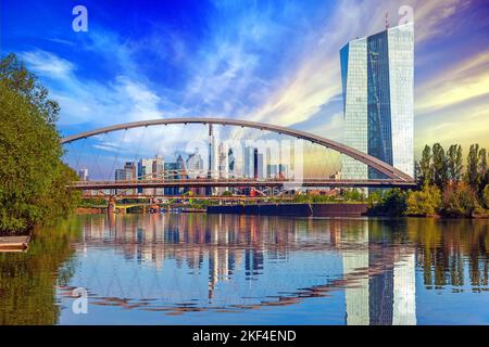 Die Skyline von Frankfurt am Main im Sommer, EZB Bank, EZB-Bank, Sommer, Stock Photo