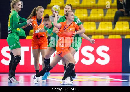 SKOPJE, MACEDONIA - NOVEMBER 16: Merel Freriks of the Netherlands during the Main Round - EHF EURO 2022 match between Netherlands and Montenegro at the Arena Boris Trajkovski on November 16, 2022 in Skopje, Macedonia (Photo by Henk Seppen/Orange Pictures) Stock Photo