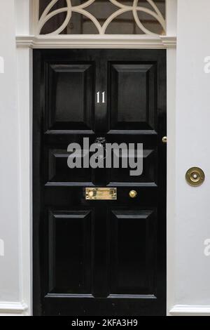 London, UK. 17th Nov, 2022. The Number 11 door, traditionally the building that houses the Chancellor's office. Jeremy Hunt, MP, Chancellor of the Exchequer departs Downing Street to deliver his autumn statement (also known as autumn budget) Credit: Imageplotter/Alamy Live News Stock Photo