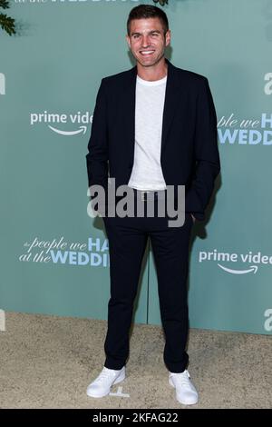 Westwood, United States. 16th Nov, 2022. WESTWOOD, LOS ANGELES, CALIFORNIA, USA - NOVEMBER 16: American novelist Grant Ginder arrives at the Los Angeles Premiere Of Amazon Prime Video's 'The People We Hate At The Wedding' held at the Regency Village Theatre on November 16, 2022 in Westwood, Los Angeles, California, United States. (Photo by Rudy Torres/Image Press Agency) Credit: Image Press Agency/Alamy Live News Stock Photo