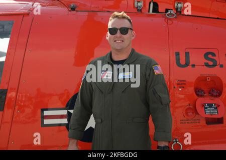 Devon Rafferty Cleveland Air Show. September 2022. USA Army Golden Knights Parachute ...