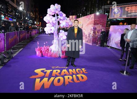 Jake Gyllenhaal arrives at the UK premiere of Walt Disney Animation Studios' Strange World at Cineworld Leicester Square in London. Picture date: Thursday November 17, 2022. Stock Photo