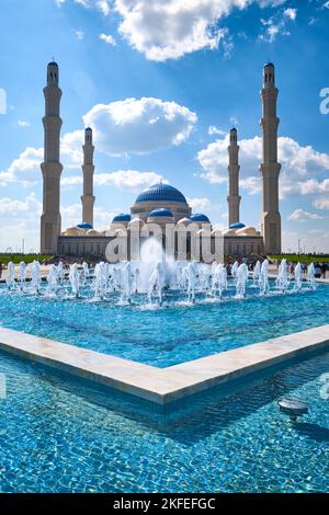 Water fountains outside the New Mosque Istanbul, Turkey Stock Photo - Alamy