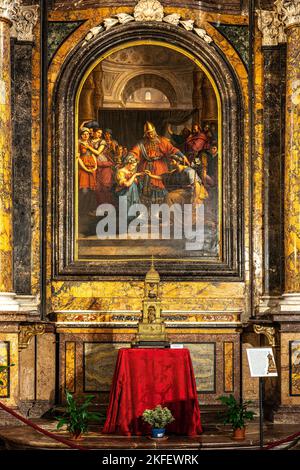 The chapel of San Giuseppe in the Cathedral of San Lorenzo in Perugia houses the wedding ring of the marriage between Giuseppe and Maria. Perugia Stock Photo