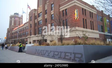 CHICAGO, ILLINOIS, UNITED STATES - Dec 11, 2015: Exterior view of a building on Navy Pier on the shore of Lake Michigan in the harbor of Chicago at Stock Photo