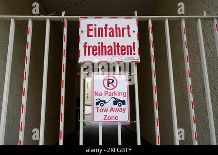 Sign, no parking, tow away zone, Berlin, Germany Stock Photo