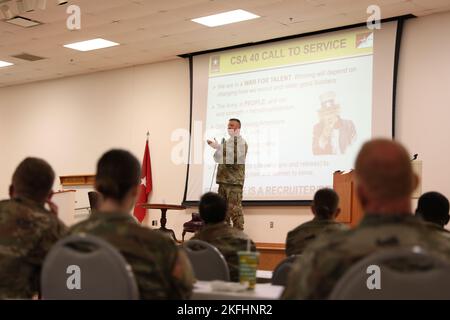Senior leaders with the Pennsylvania Army National Guard's 213th Regional Support Group engage in a professional development conference called Liberty Crossing. Brig. Gen. John Pippy, Land Component Commander of the PA ARNG spoke about a wide range of topics such as readiness, current events and operations. Stock Photo