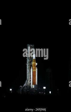 Kennedy Space Center, United States of America. 16 November, 2022. The NASA Artemis I Space Launch System rocket with the Orion spacecraft prepares for ignition on launch pad 39B at the Kennedy Space Center, November 16, 2022, in Cape Canaveral, Florida. After several failed attempts the un-crewed flight test lifted off on the first test of the Deep Space Exploration mission.  Credit: Isaac Watson/NASA/Alamy Live News Stock Photo