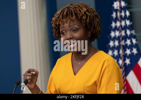 Washington, Vereinigte Staaten. 18th Nov, 2022. Press Secretary Karine Jean-Pierre holds a news briefing at the White House in Washington, DC on Friday, November 18, 2022. Credit: Chris Kleponis/CNP/dpa/Alamy Live News Stock Photo