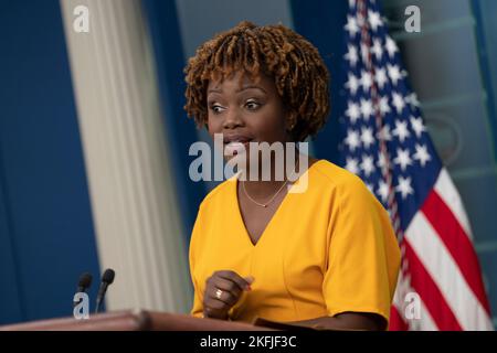 Washington, Vereinigte Staaten. 18th Nov, 2022. Press Secretary Karine Jean-Pierre holds a news briefing at the White House in Washington, DC on Friday, November 18, 2022. Credit: Chris Kleponis/CNP/dpa/Alamy Live News Stock Photo