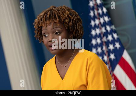 Washington, Vereinigte Staaten. 18th Nov, 2022. Press Secretary Karine Jean-Pierre holds a news briefing at the White House in Washington, DC on Friday, November 18, 2022. Credit: Chris Kleponis/CNP/dpa/Alamy Live News Stock Photo