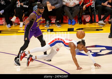 November 18, 2022, Los Angeles, California, USA: Detroit Pistons guard Jaden Ivey (23) is fouled by Los Angeles Lakers guard Patrick Beverley (21) during an NBA basketball game, Friday, Nov. 18, 2022, in Los Angeles. (Credit Image: © Ringo Chiu/ZUMA Press Wire) Stock Photo