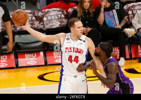 November 18, 2022, Los Angeles, California, USA: Detroit Pistons forward Bojan Bogdanovic (44) is defended by Los Angeles Lakers guard Patrick Beverley (21) during an NBA basketball game, Friday, Nov. 18, 2022, in Los Angeles. (Credit Image: © Ringo Chiu/ZUMA Press Wire) Stock Photo