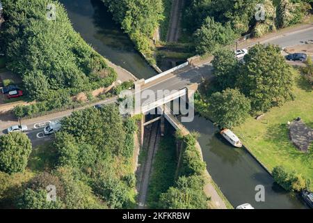 Windmill Bridge, aka Three Bridges, on the Grand Union Canal at Hanwell, designed by Isambard Kingdom Brunel, Greater London Authority, 2021. Stock Photo