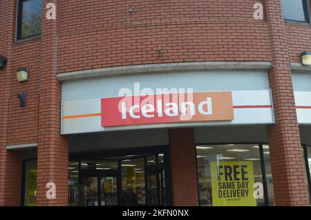 13th November 2022, Swansea, Wales, United Kingdom. Iceland shop front. Stock Photo