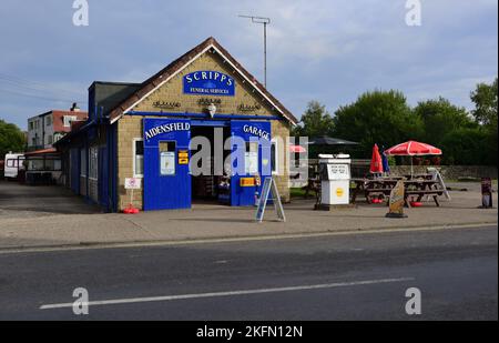 Aidensfield Garage at Goathland, North Yorkshire, as featured in the Yorkshire TV series Heartbeat as Scripps Garage. Now a popular tourist attraction. Stock Photo