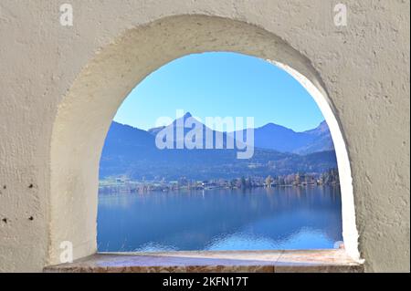 St. Wolfgang at the Wolfgangsee, Upper Austria, Austria. View of Lake Wolfgang from the pilgrimage church of St. Wolfgang Stock Photo