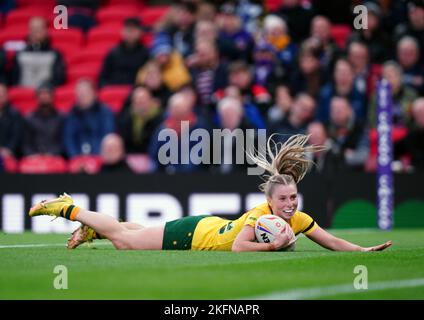 Australia's Tarryn Aiken scores a try during the Women's Rugby League World Cup final at Old Trafford, Manchester. Picture date: Saturday November 19, 2022. Stock Photo