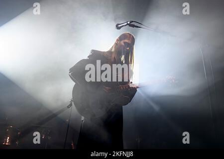 Rome, Italy. 17th Nov, 2022. Emma Nolde during the concert at Monk Club in Rome. (Photo by Roberto Bettacchi/Pacific Press/Sipa USA) Credit: Sipa USA/Alamy Live News Stock Photo