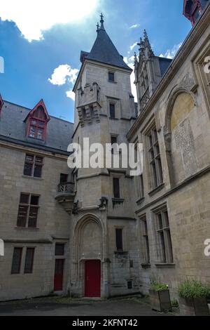 Paris, the beautiful Sens hostel, library in the Marais Stock Photo