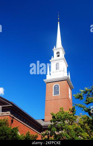 The Memorial Church, sits in a prominent place on Harvard Yard on the campus of the Ivy League Harvard University Stock Photo