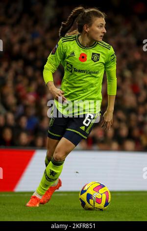 Hannah Blundell of Manchester United on the ball during the Barclays FA Women's Super League match between Arsenal and Manchester United at the Emirates Stadium, London on Saturday 19th November 2022. (Credit: Tom West | MI News) Credit: MI News & Sport /Alamy Live News Stock Photo