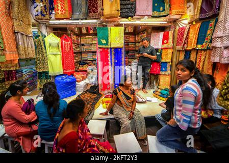 Best Banarasi Saree Shop in Kolkata That You Must