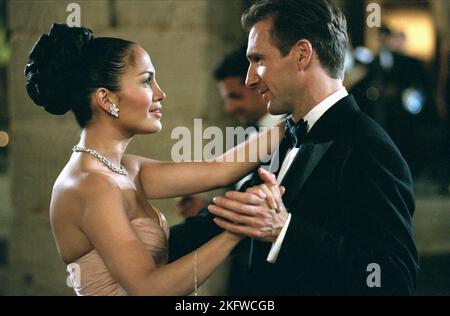 JENNIFER LOPEZ, RALPH FIENNES, MAID IN MANHATTAN, 2002 Stock Photo