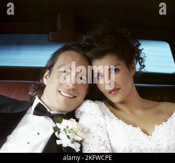 JOHN CORBETT, NIA VARDALOS, MY BIG FAT GREEK WEDDING, 2002 Stock Photo