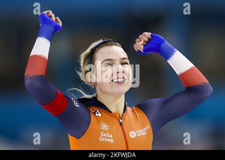HEERENVEEN - Joy Beune reacts after the 1500 meters during the second