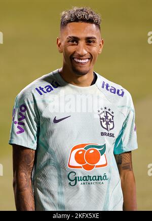 Doha, Catar. 20th Nov, 2022. Raphinha during the Training of the Brazilian National Team for the FIFA World Cup Qatar 2022 held in Doha, Qatar. Credit: Rodolfo Buhrer/La Imagem/FotoArena/Alamy Live News Stock Photo