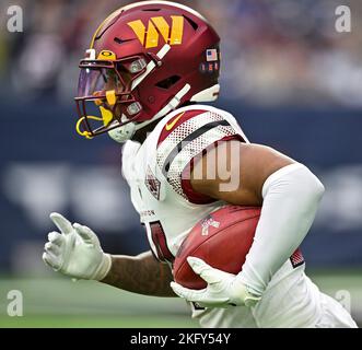 Washington Commanders running back Antonio Gibson (24) runs against the New  York Giants during an NFL football game Sunday, Dec. 4, 2022, in East  Rutherford, N.J. (AP Photo/Adam Hunger Stock Photo - Alamy