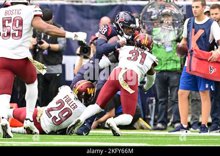 Washington Commanders safety Kamren Curl (31) runs during an NFL football  game against the Atlanta Falcons, Sunday, November 27, 2022 in Landover.  (AP Photo/Daniel Kucin Jr Stock Photo - Alamy