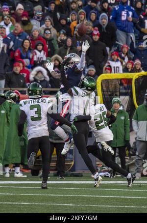 New York Jets safety Lamarcus Joyner (29) against the Buffalo Bills in an  NFL football game, Sunday, Dec. 11, 2022, in Orchard Park, N.Y. Bills won  20-12. (AP Photo/Jeff Lewis Stock Photo - Alamy