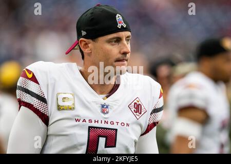 Washington Commanders place kicker Joey Slye (6) kicks against the New York  Giants during an NFL football game Sunday, Dec. 4, 2022, in East  Rutherford, N.J. (AP Photo/Adam Hunger Stock Photo - Alamy