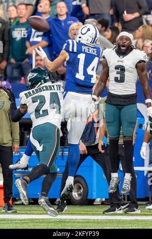 Philadelphia Eagles wide receiver Zach Pascal (3) runs up the field during  an NFL preseason football game against the Cleveland Browns, Sunday, Aug.  21, 2022, in Cleveland. (AP Photo/Kirk Irwin Stock Photo - Alamy