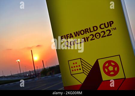 Doha, Katar. 20th Nov, 2022. Sunset, Match 1, Group A Qatar - Ecuador, on 11/20/2022, Al Bayt Stadium. Soccer World Cup 20122 in Qatar from 20.11. - 18.12.2022 ? Credit: dpa/Alamy Live News Stock Photo