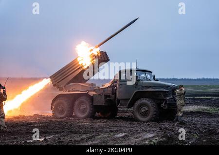 Ukraine. 20th Nov, 2022. A BM-21 Grad multiple rocket launcher of the 10th Mountain Assault Brigade of Ukraine fires towards Russian positions in Donbas, Ukraine. (Photo by Laurel Chor/SOPA Images/Sipa USA) Credit: Sipa USA/Alamy Live News Stock Photo