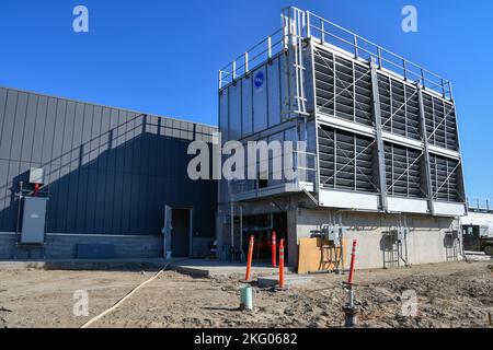 A cooling tower unit sits outside the Central Utility Plant in Stockton, California, designed to support the much larger VA Community Based Outpatient Clinic next door and, eventually, the Community Living Center. Crews have been building the CUP since late 2019 and have made significant progress in installing the building’s utility support systems. The CUP and CBOC are scheduled for completion in 2023. Community-Based Outpatient Clinic,Department of Veterans Affairs,U.S. Army Corps of Engineers,USACE,VA, Stock Photo