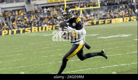 Pittsburgh Steelers defensive end DeMarvin Leal during an NFL football game  against the New York Jets at Acrisure Stadium, Sunday, Oct. 2, 2022 in  Pittsburgh, Penn. (Winslow Townson/AP Images for Panini Stock Photo - Alamy