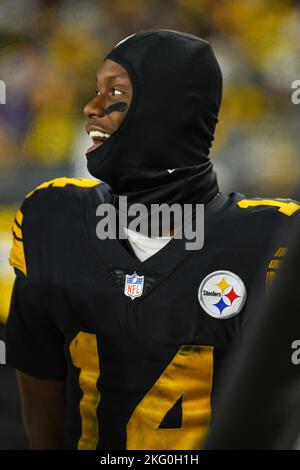 Miami Gardens, Florida, USA. 23rd Oct, 2022. October 23rd, 2022 Pittsburgh  Steelers wide receiver George Pickens (14) smiling during Pittsburgh  Steelers vs Miami Dolphins in Miami Gardens, FL. Jake Mysliwczyk/BMR  (Credit Image: ©