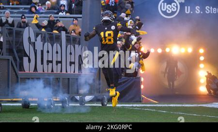 DEC 11th, 2022: Diontae Johnson #18 during the Steelers vs Ravens game in  Pittsburgh, PA. Jason Pohuski/CSM/Sipa USA(Credit Image: © Jason  Pohuski/Cal Sport Media/Sipa USA Stock Photo - Alamy