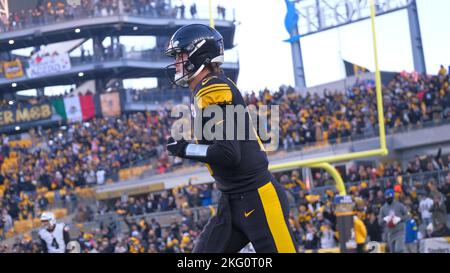 PITTSBURGH, PA - NOVEMBER 20: Pittsburgh Steelers quarterback Kenny Pickett  (8) calls a play in the huddle during the national football league game  between the Cincinnati Bengals and the Pittsburgh Steelers on