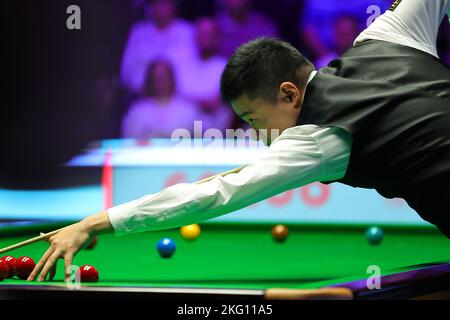 York, Britain. 20th Nov, 2022. Ding Junhui of China competes during the final match against Mark Allen of Northern Ireland at 2022 UK Snooker Championship in York, Britain, Nov. 20, 2022. Credit: Zhai Zheng/Xinhua/Alamy Live News Stock Photo