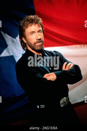 CHUCK NORRIS in WALKER, TEXAS RANGER (1993), directed by JERRY JAMESON and TONY MORDENTE. Credit: COLUMBIA TRISTAR TELEVISION / Album Stock Photo