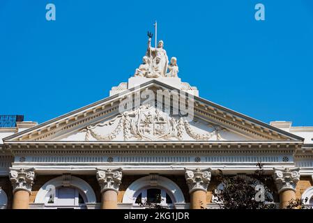 Standard Chartered Bank building, Flora Fountain, Hutatma Chowk, Bombay, Mumbai, Maharashtra, India Stock Photo