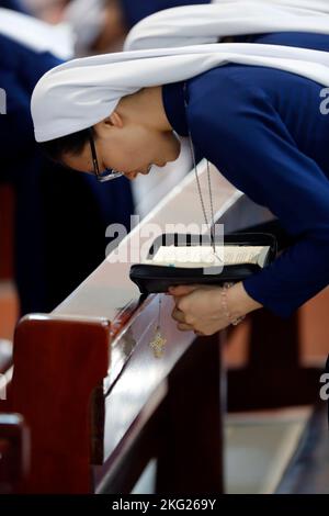 Catholic church.  Dominican community. Catholc nuns at mass. Bien Hoa. Vietnam. Stock Photo