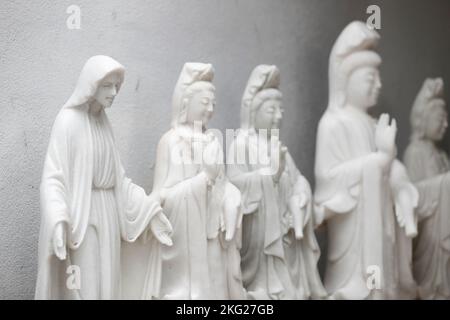 Linh Ung buddhist pagoda. Virgin Mary and Avalokitesvara ( Quan Am