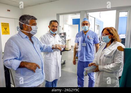 Surgical team at Hotel Dieu de France hospital in Beirut, Lebanon. Stock Photo