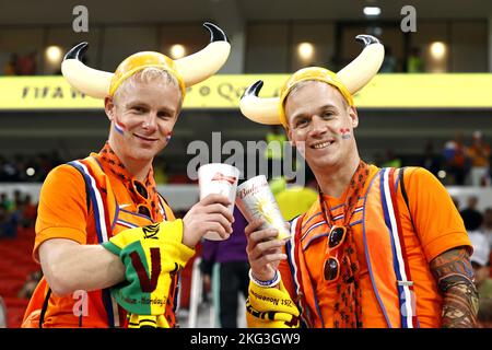 Doha, Qatar. 21st Nov, 2022. DOHA - Supporters ahead of the FIFA World Cup Qatar 2022 group A match between Senegal and Netherlands at Al Thumama Stadium on November 21, 2022 in Doha, Qatar. ANP MAURICE VAN STONE Credit: ANP/Alamy Live News Credit: ANP/Alamy Live News Stock Photo